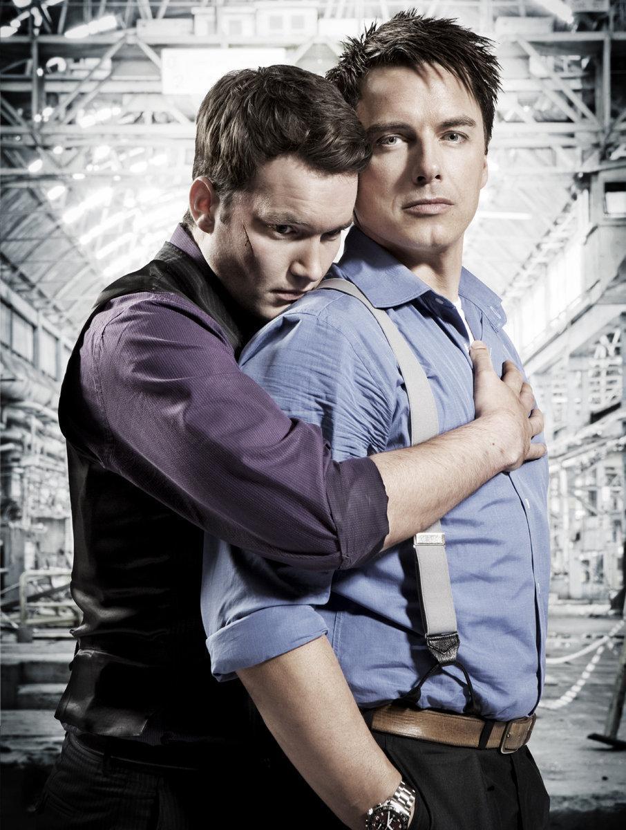 torchwood-torchwood-7011495-906-1200